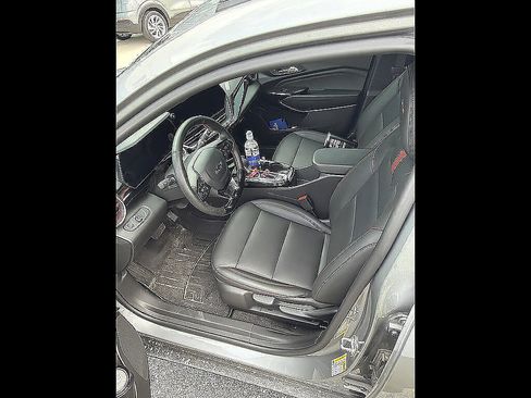 Used 2025 Chevrolet Trax RS w/ Driver Confidence Package FWD image 62