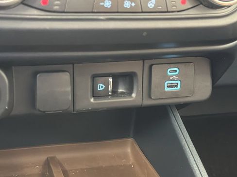 Used 2024 Ford Maverick Lariat FWD image 10