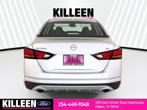 Used 2023 Nissan Altima 2.5 SL FWD image 8