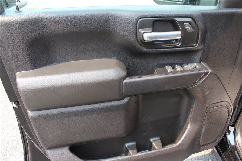 Used 2023 Chevrolet Silverado 2500 Custom w/ Custom Value Package AWD/4WD image 16
