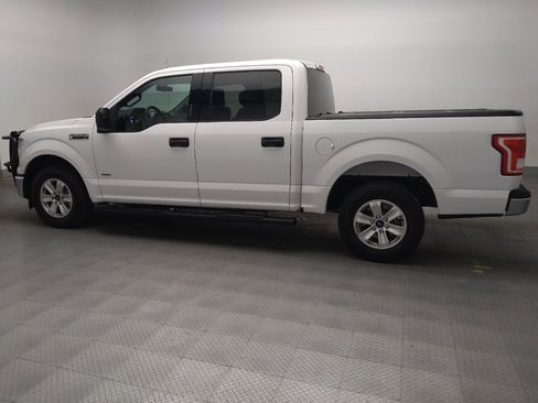 Used 2017 Ford F150 XLT RWD image 3