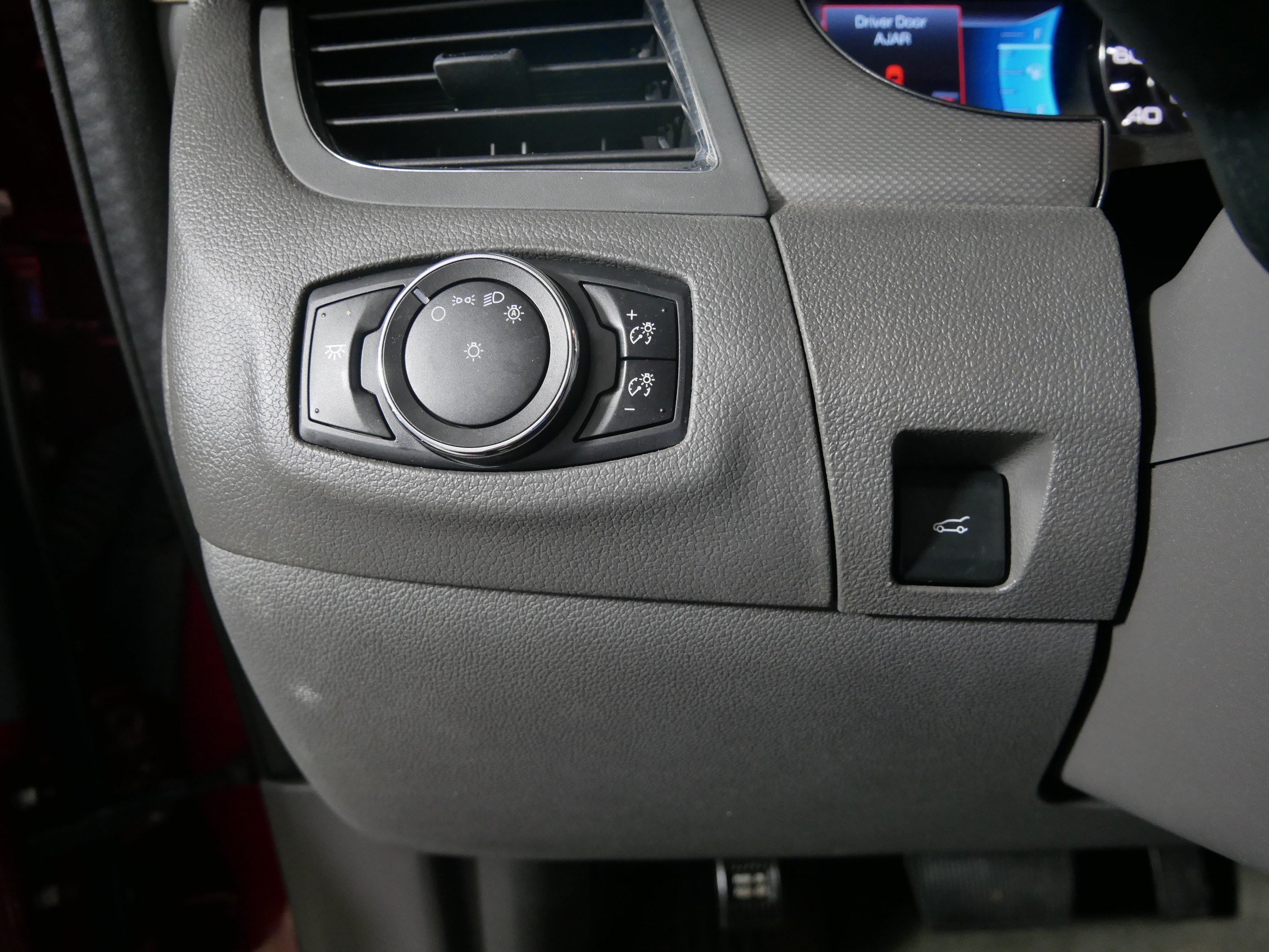 Used 2014 Ford Edge SEL w/ Equipment Group 205A FWD image 26