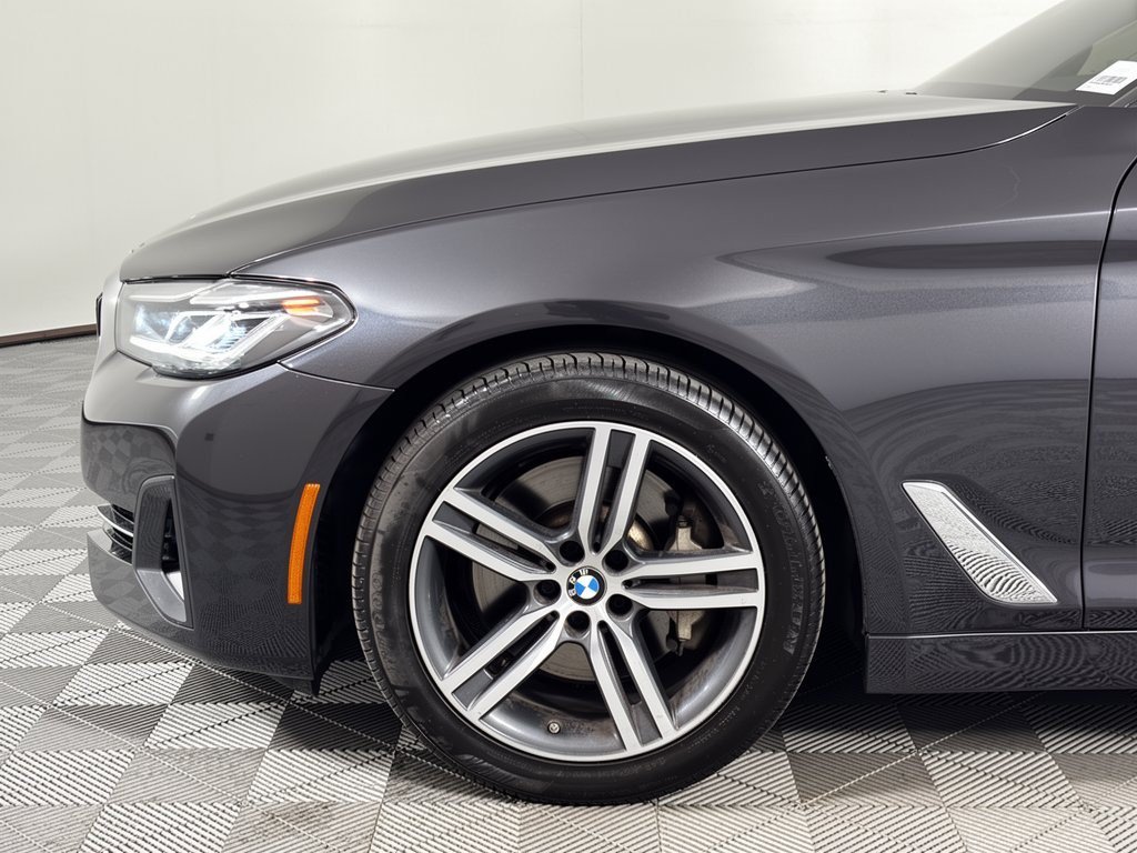 Used 2023 BMW 530i w/ Premium Package RWD image 13