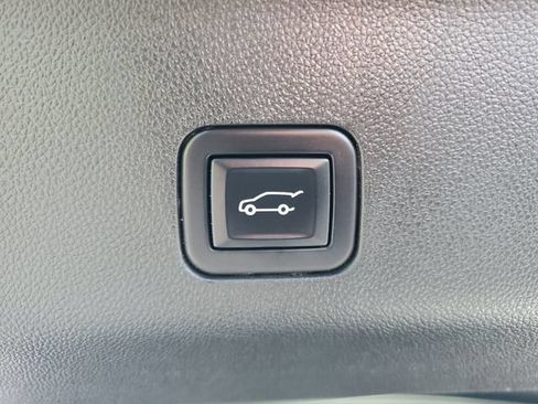 Used 2023 Cadillac Escalade V AWD/4WD image 34