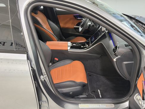 Used 2024 Mercedes-Benz C 300 Sedan image 26