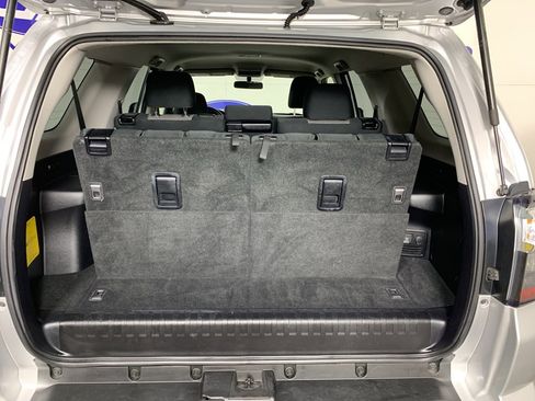 Used 2018 Toyota 4Runner SR5 image 34