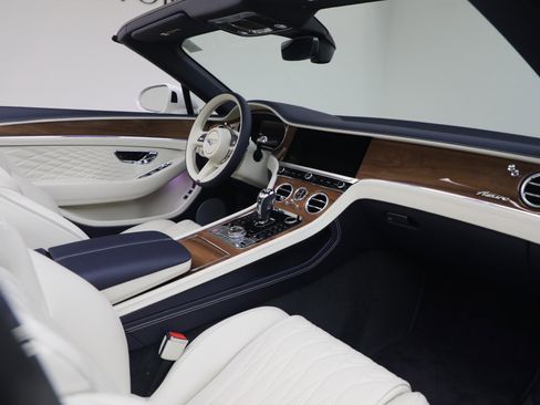 New 2026 Bentley Continental GTC image 33