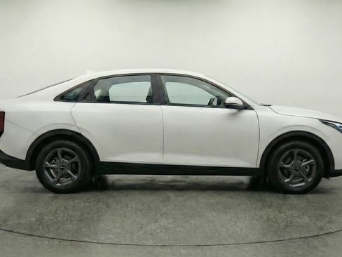 Used 2025 Kia K4 FWD image 9