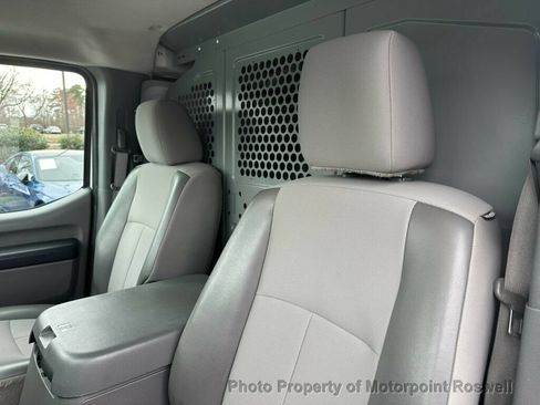 Used 2017 Nissan NV 2500 SV w/ Technology Package RWD image 11