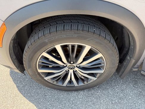 Used 2023 INFINITI QX60 Sensory w/ Vision Package AWD/4WD image 31