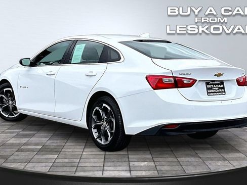 Used 2023 Chevrolet Malibu LT FWD image 2