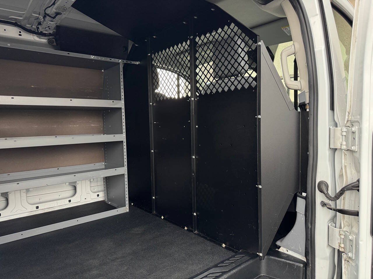 Used 2018 Ford Transit 250 130 Low Roof RWD image 13