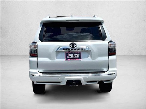 Used 2024 Toyota 4Runner Limited AWD/4WD image 4