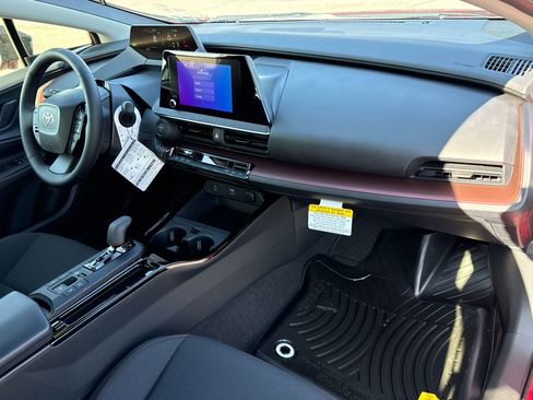 New 2026 Toyota Prius Plug-In Hybrid image 15