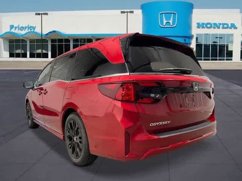 Used 2026 Honda Odyssey Sport-L image 3