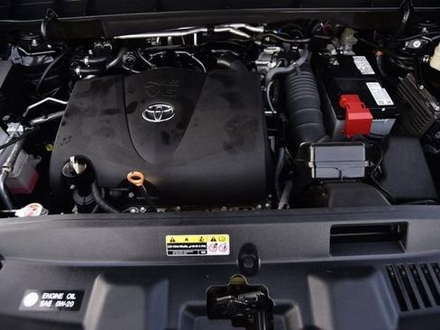 Used 2021 Toyota Highlander XSE image 30