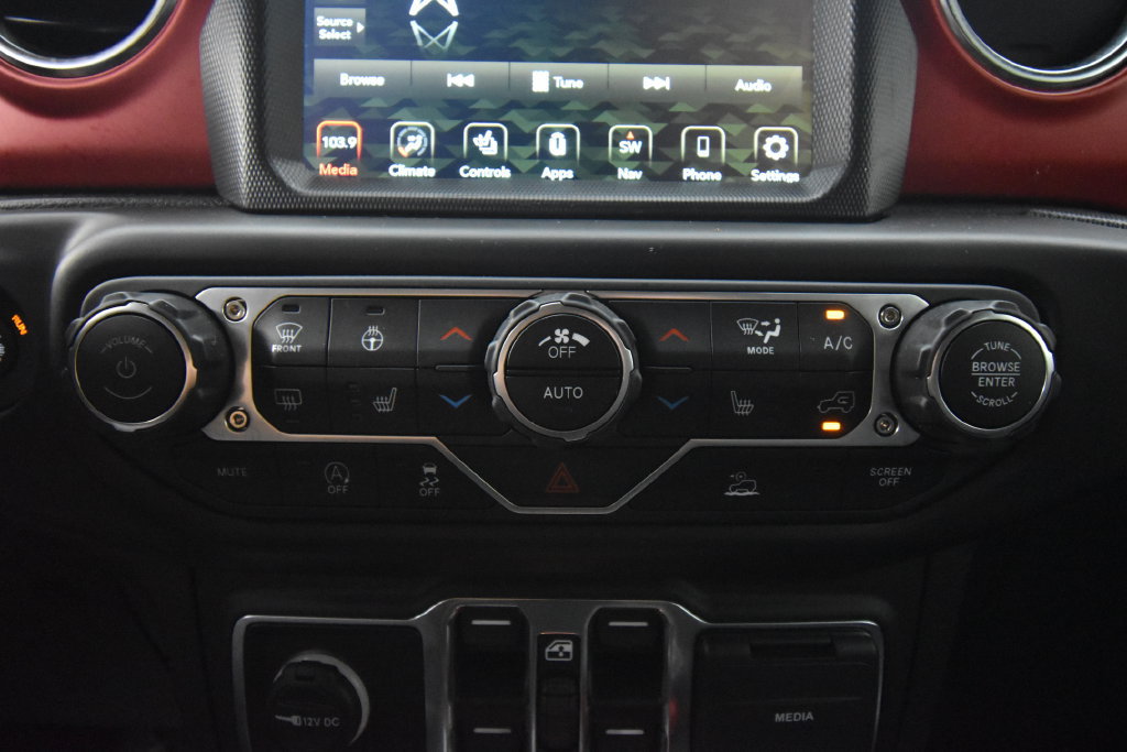 Used 2023 Jeep Gladiator Rubicon w/ LED Lighting Group AWD/4WD image 27