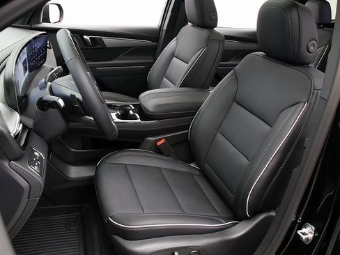 New 2026 Buick Enclave Preferred w/ Super Cruise Package image 9