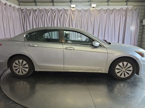 Used 2012 Honda Accord LX image 9