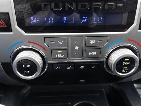 Used 2019 Toyota Tundra Platinum image 9