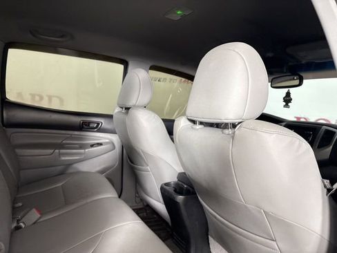 Used 2014 Toyota Tacoma 4x4 Double Cab image 19