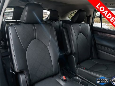 Used 2024 Toyota Highlander Platinum image 29