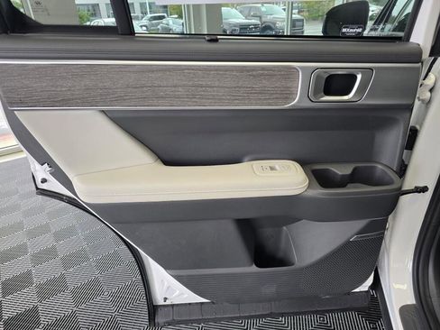 New 2026 Hyundai Santa Fe Limited AWD/4WD image 35