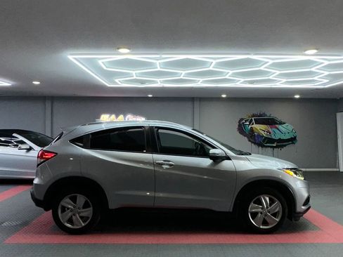 Used 2019 Honda HR-V EX image 7