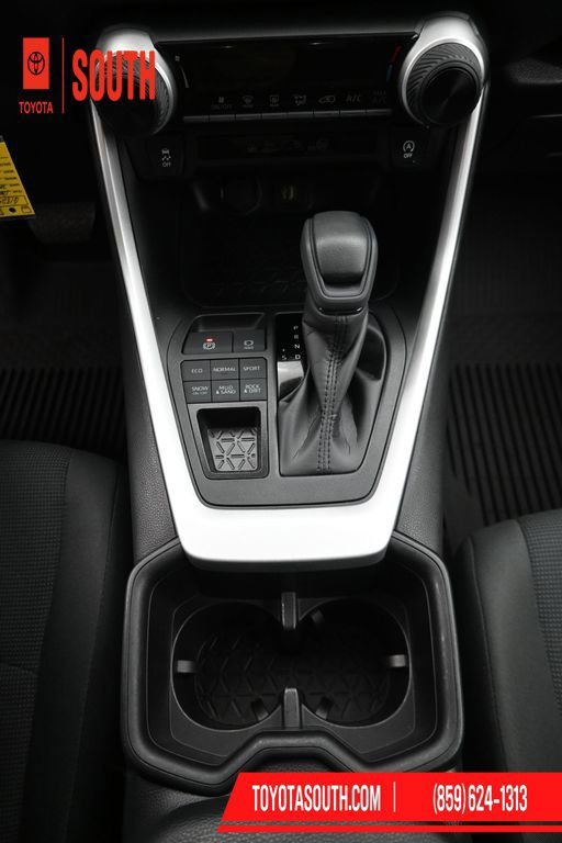 Certified 2025 Toyota RAV4 LE AWD/4WD image 19