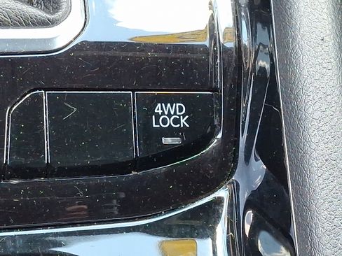 Used 2025 Jeep Compass Limited AWD/4WD image 24