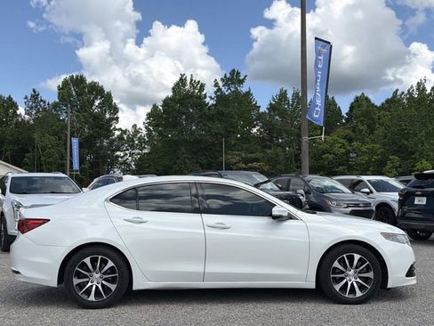 Used 2017 Acura TLX w/ Technology Package FWD image 4
