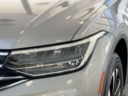 Used 2022 Volkswagen Tiguan S image 11