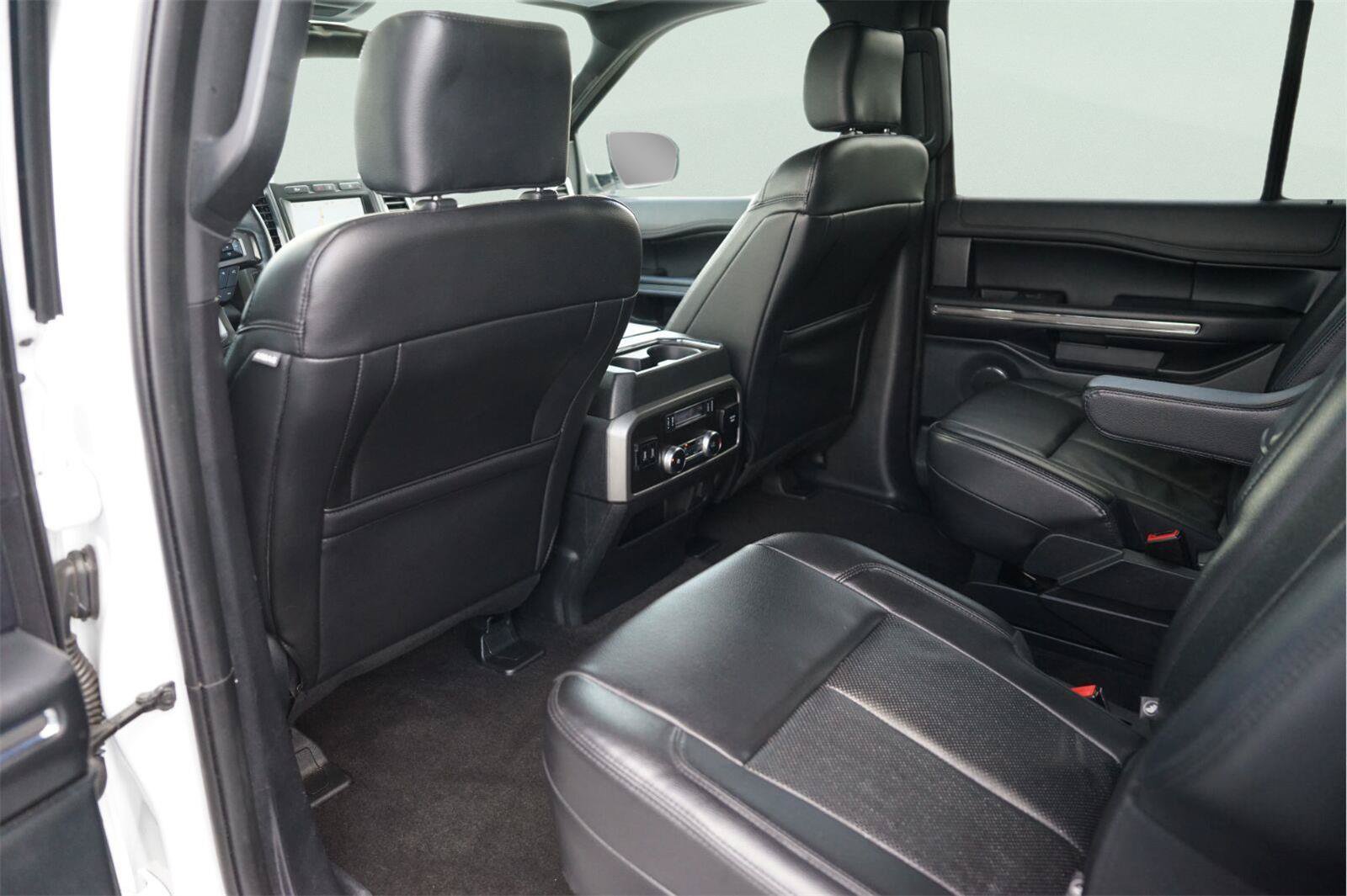 Used 2020 Ford Expedition Max XLT w/ Equipment Group 202A RWD image 12