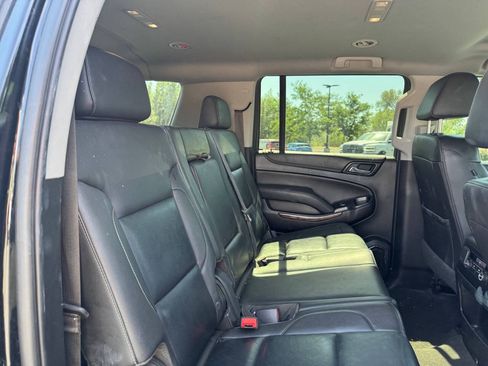 Used 2019 Chevrolet Suburban LT AWD/4WD image 14