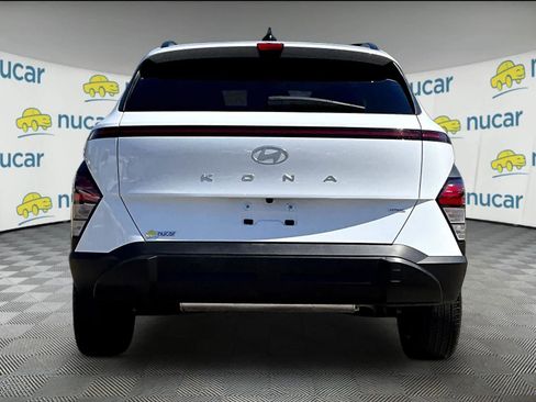 Used 2024 Hyundai Kona SEL w/ Convenience Package image 5