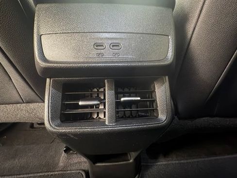Used 2025 Chevrolet Equinox LT w/ Convenience Package II FWD image 9
