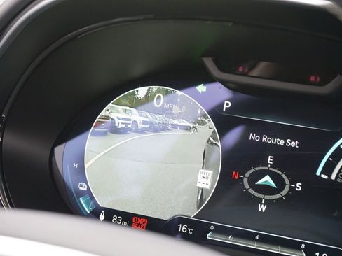 Used 2025 Genesis Electrified GV70 Advanced w/ Prestige Package image 27