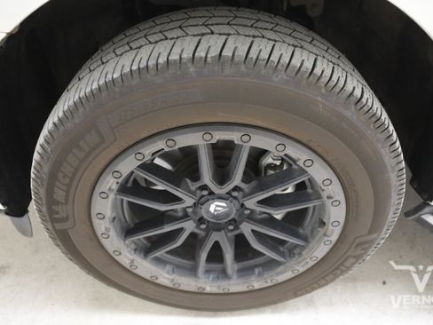 Used 2021 Ford Expedition Max XLT AWD/4WD image 9