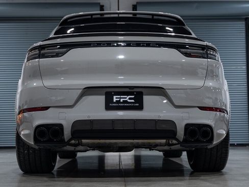 Used 2021 Porsche Cayenne Turbo AWD/4WD image 74
