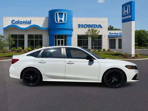 Used 2023 Honda Civic Sport image 8
