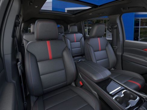 New 2026 Chevrolet Traverse RS AWD/4WD image 16