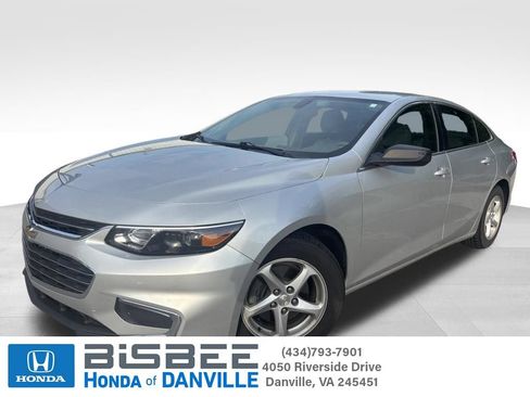 Used 2018 Chevrolet Malibu LS FWD image 1