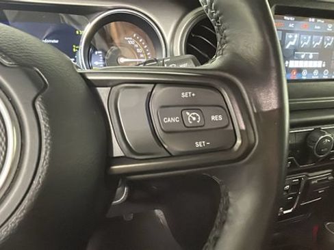 Used 2023 Jeep Wrangler Unlimited w/ Cold Weather Group AWD/4WD image 16