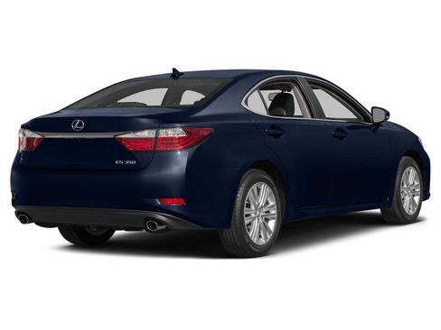 Used 2015 Lexus ES 350 w/ Luxury Package image 2
