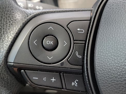 Used 2023 Toyota Corolla LE FWD image 17