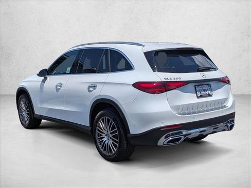 Used 2026 Mercedes-Benz GLC 300 image 8