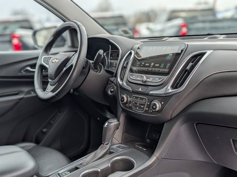 Used 2018 Chevrolet Equinox Premier image 46