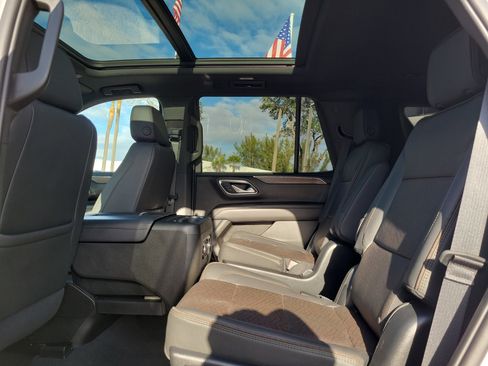 Used 2023 Chevrolet Tahoe High Country image 14