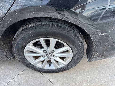 Used 2025 Toyota Camry LE image 10