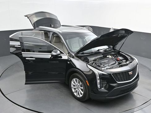 Used 2022 Cadillac XT4 Luxury w/ Cold Weather Package image 47